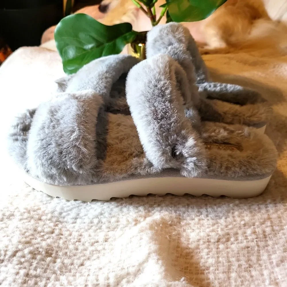 COPY - Size10 KOOLABURRA BY UGG SLIDES NWOT